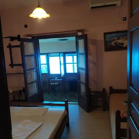 Triple With The Beatifull View In Mylopotamos *